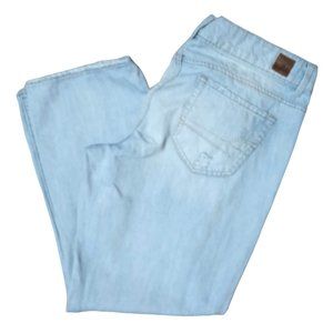 American Eagle Jeans Womens Size 16 Thrashed Ripped Destroyed Light Blue Denim